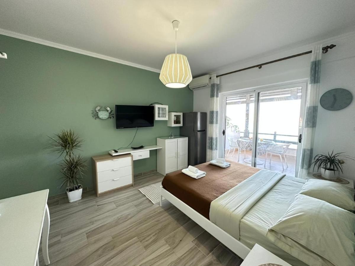 Sofia'S Holiday Apartment Vlorë Esterno foto