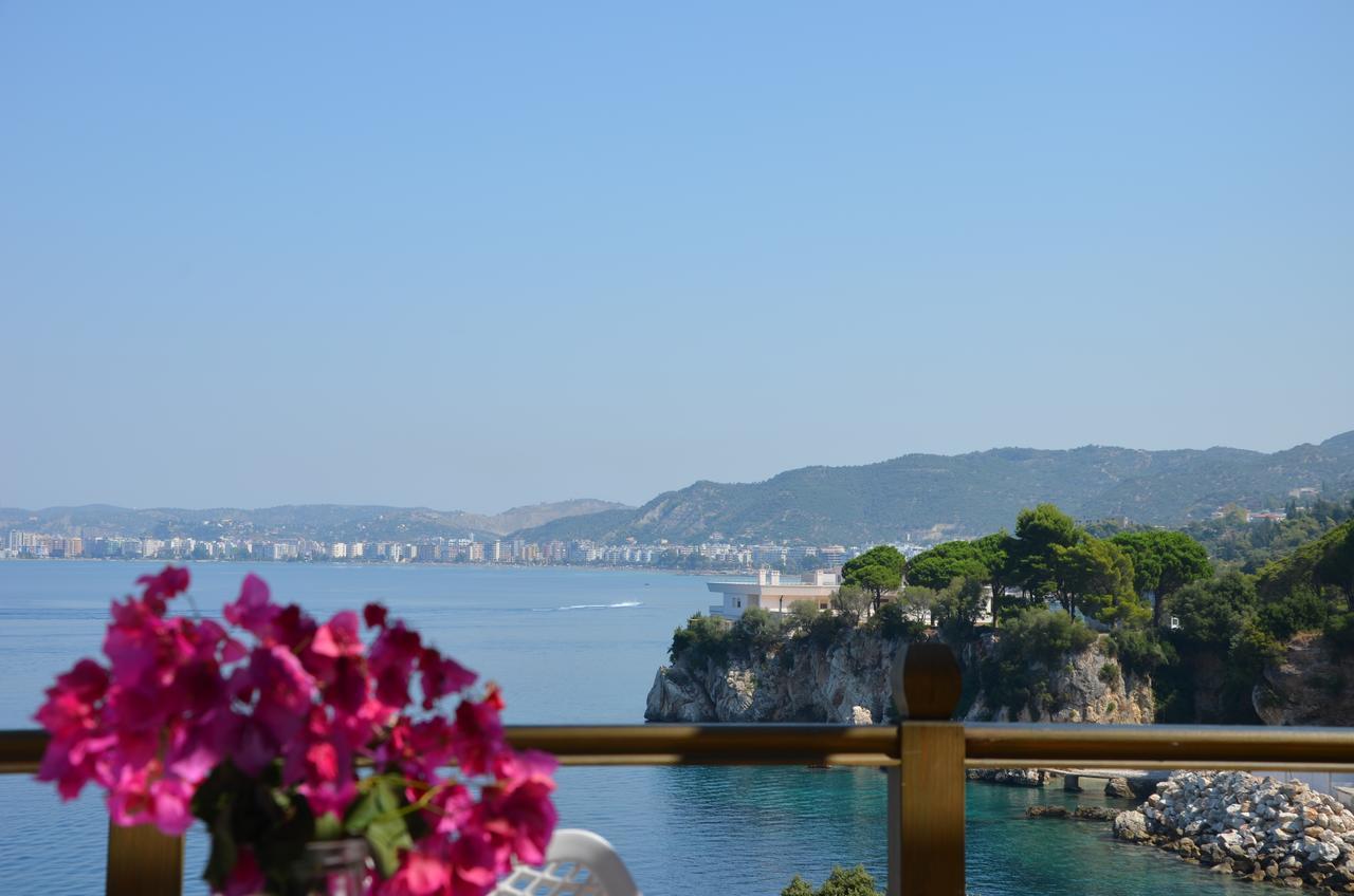 Sofia'S Holiday Apartment Vlorë Esterno foto