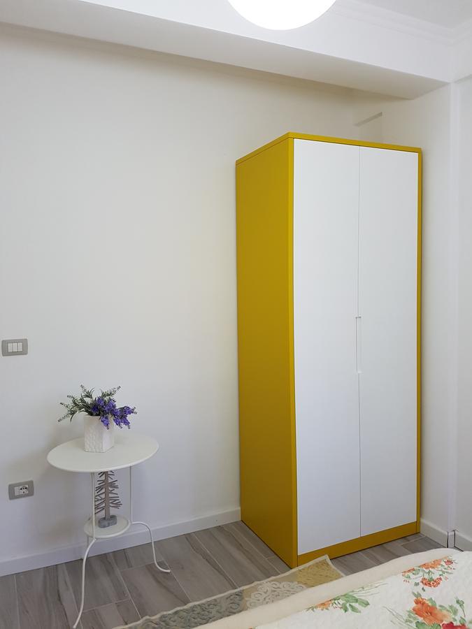 Sofia'S Holiday Apartment Vlorë Esterno foto