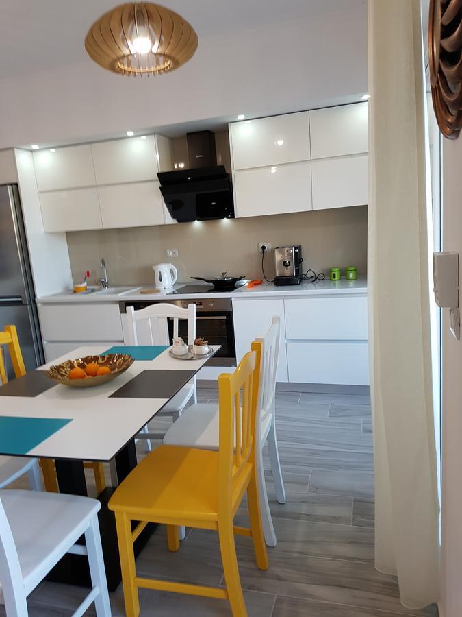 Sofia'S Holiday Apartment Vlorë Esterno foto