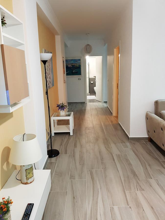 Sofia'S Holiday Apartment Vlorë Esterno foto