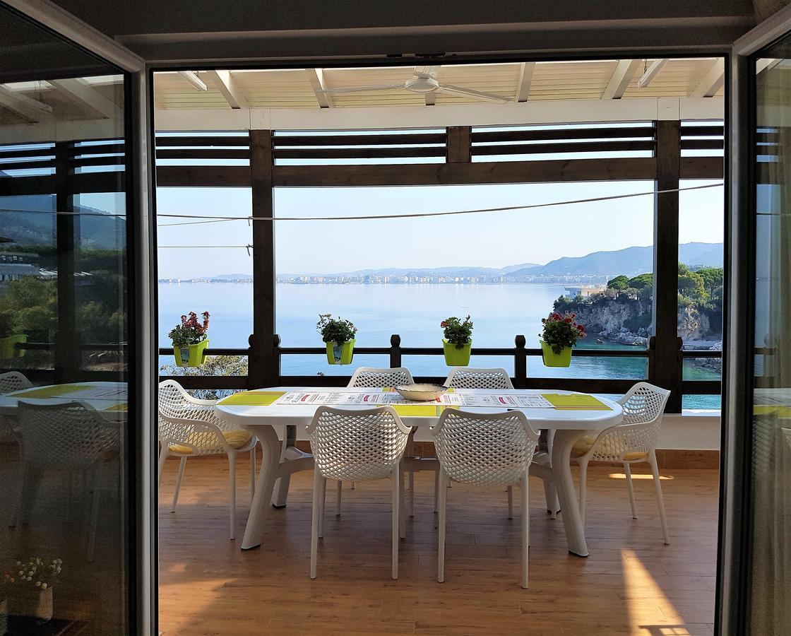 Sofia'S Holiday Apartment Vlorë Esterno foto