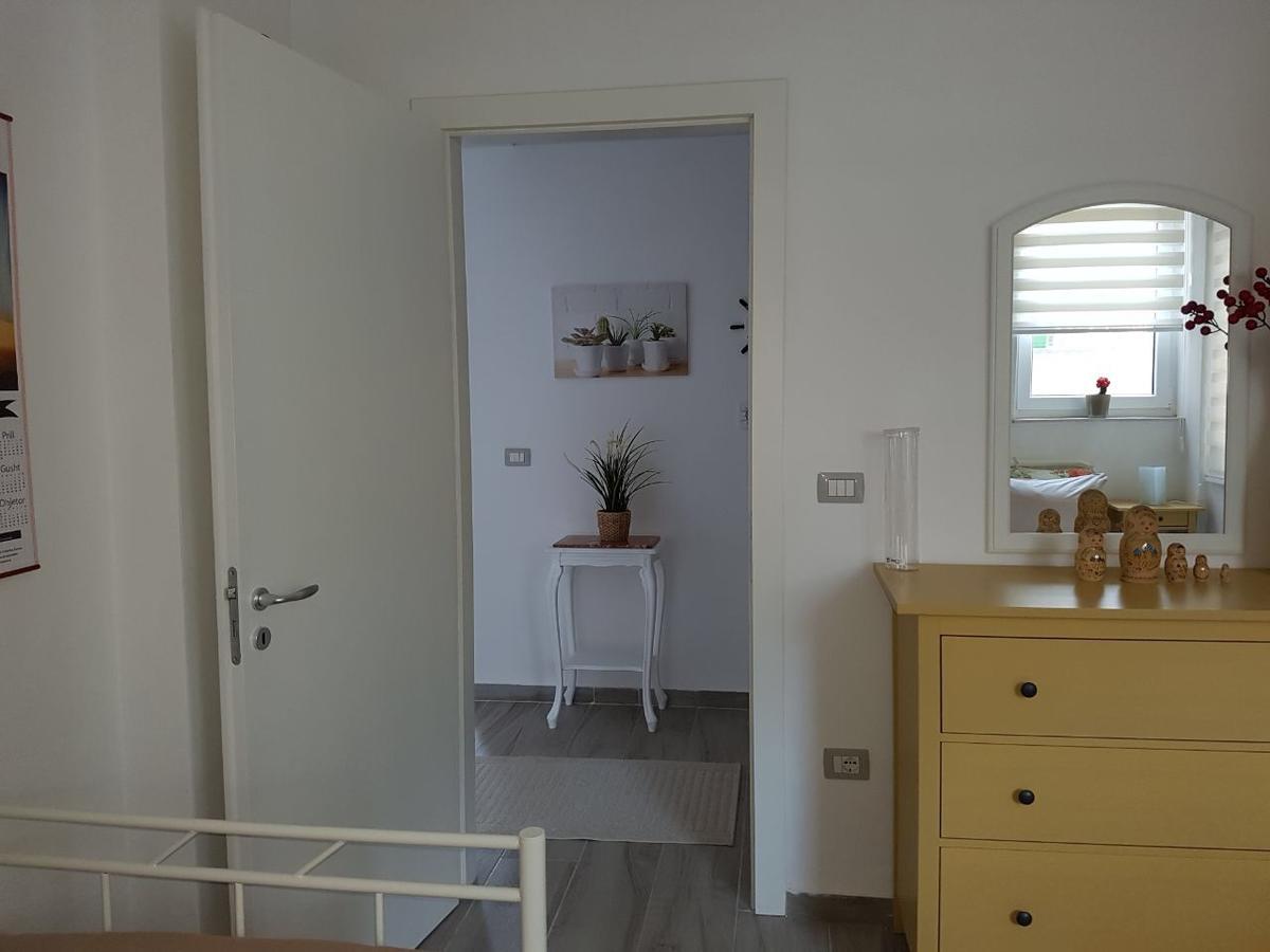 Sofia'S Holiday Apartment Vlorë Esterno foto