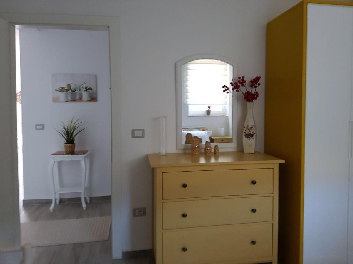 Sofia'S Holiday Apartment Vlorë Esterno foto